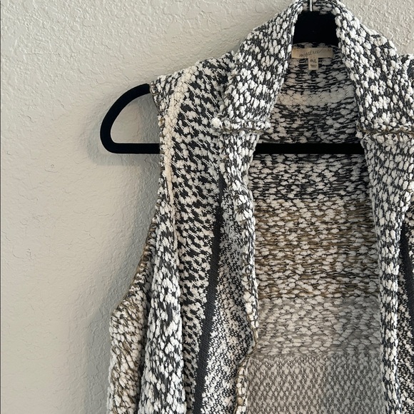 Mystree Vest - Picture 3 of 4